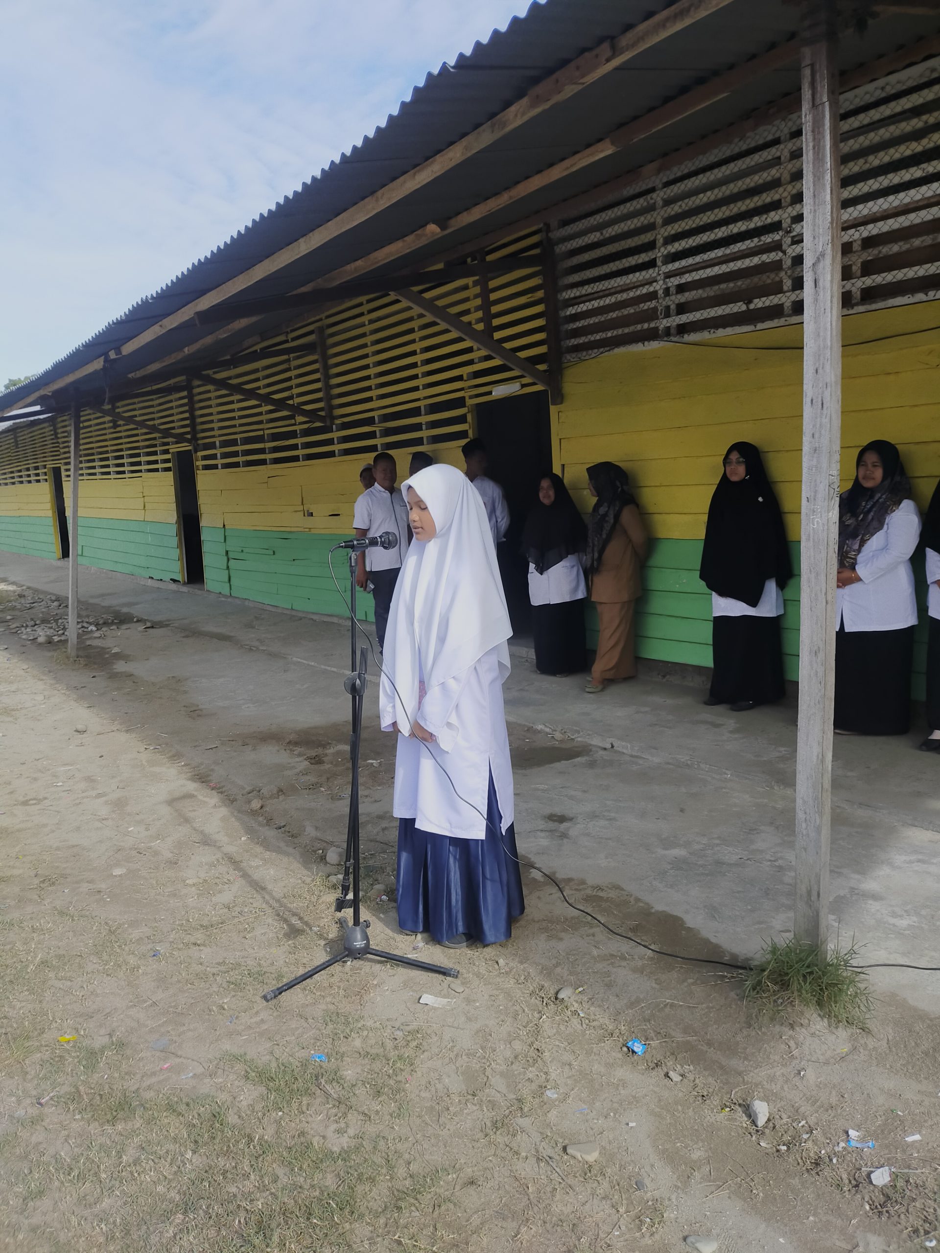 Penyampaian Visi dan MISi Oelh Calon Ketua OSIM Pada MTsS Ashhabul Yamin Bakongan Tahun Ajaran 2022-2023